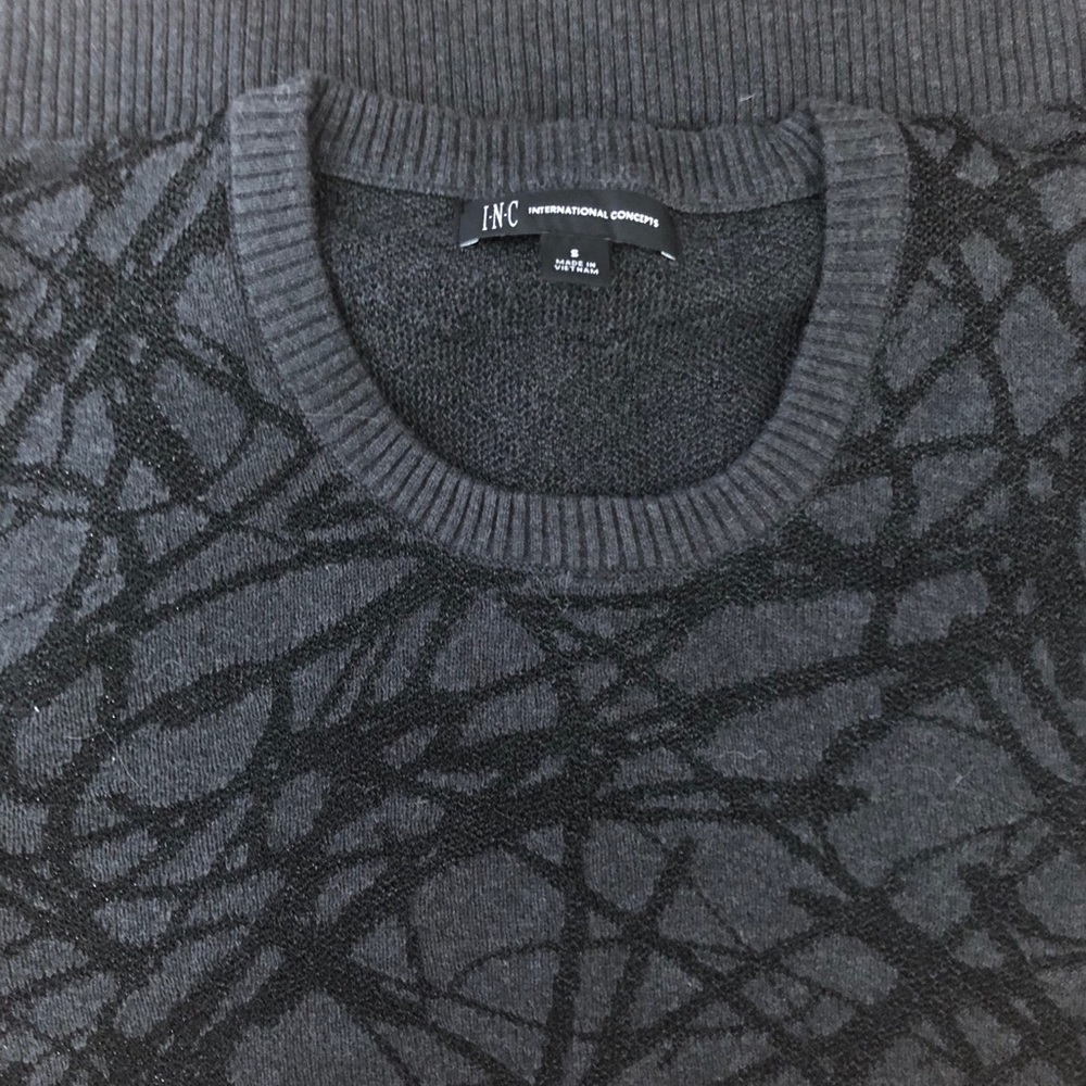 nwot inc black & gray raised pattern sweater
